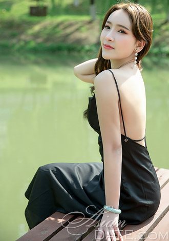 Gorgeous profiles pictures: Asian top profile Caili(Sara)
