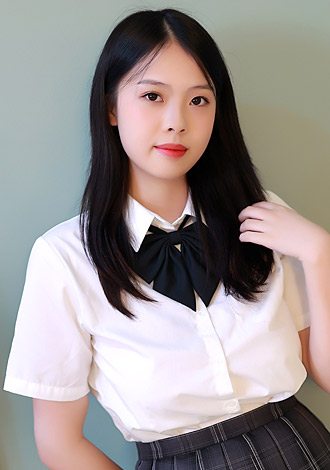 Gorgeous profiles only: Yujia(Sarah) from Shenzhen, beautiful  Asian member