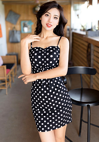 Gorgeous profiles pictures: Asian member Xiaoyun